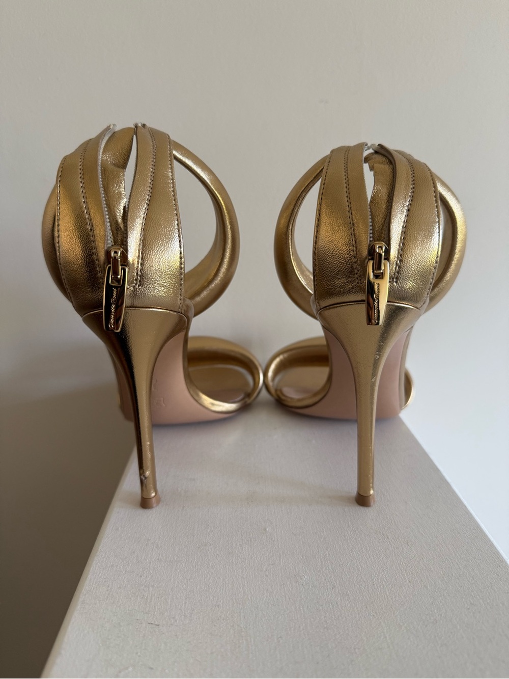 Gianvito Rossi Bijoux Ankle-Strap Metallic Leather Stiletto Sandals 38 - Picture 3 of 8